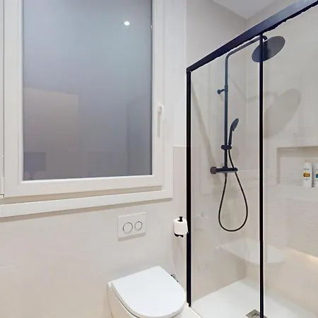 Center * 毕尔巴鄂